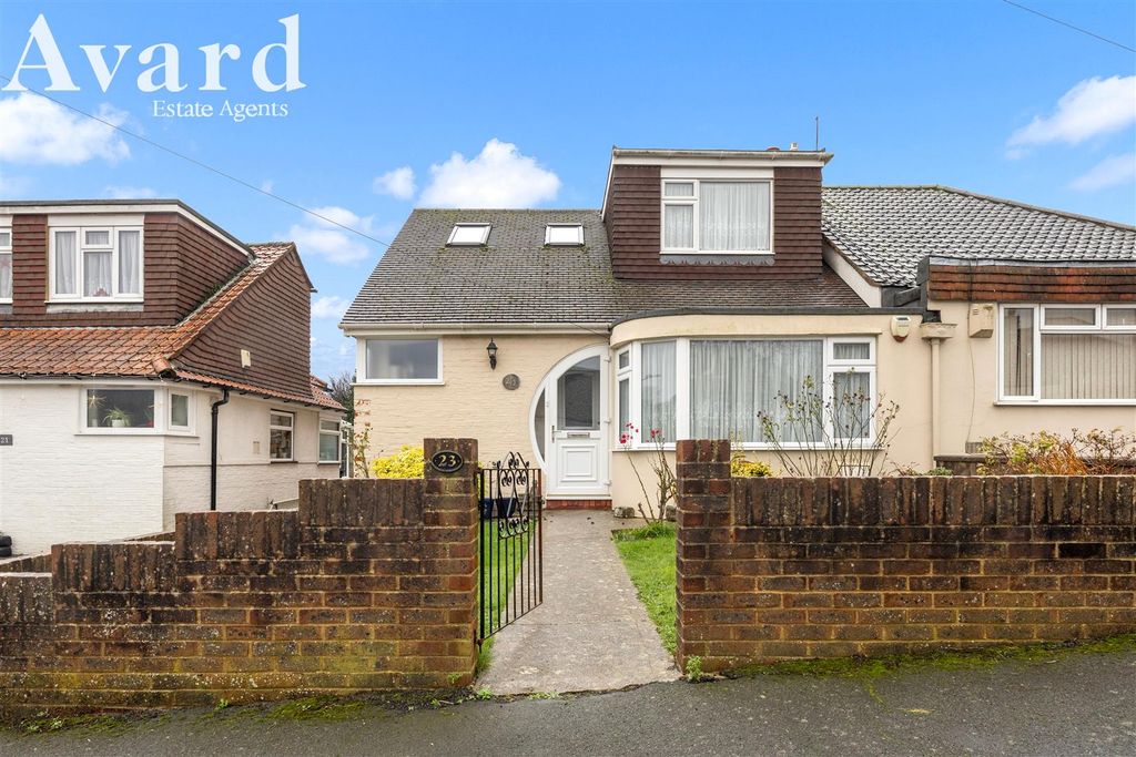 Property photo 1 of 26 Glenfalls Avenue, 23-024.Jpg