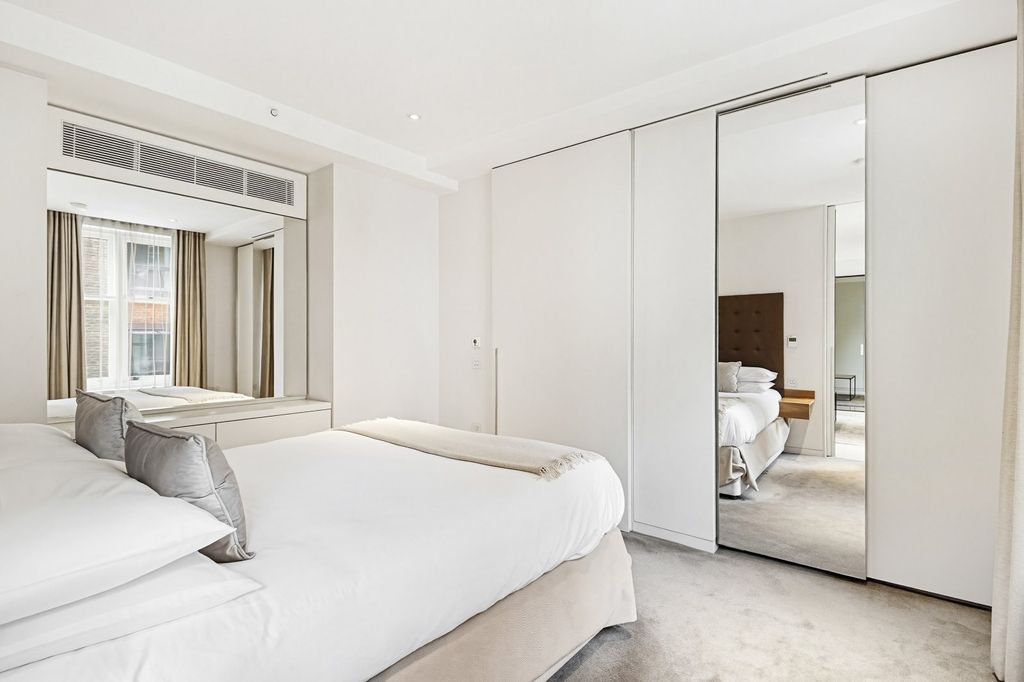 Property photo 3 of 4