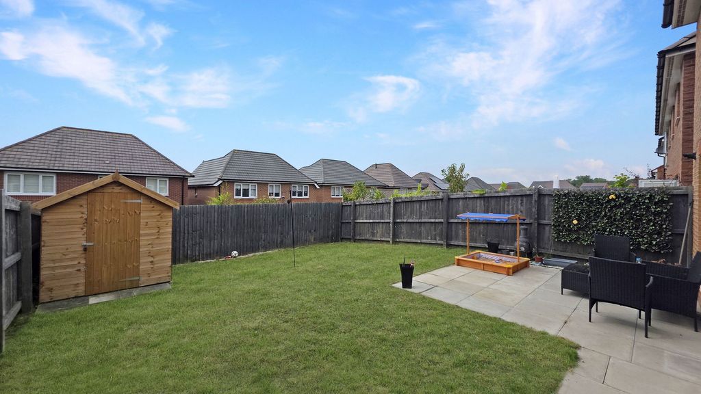 Property photo 2 of 22