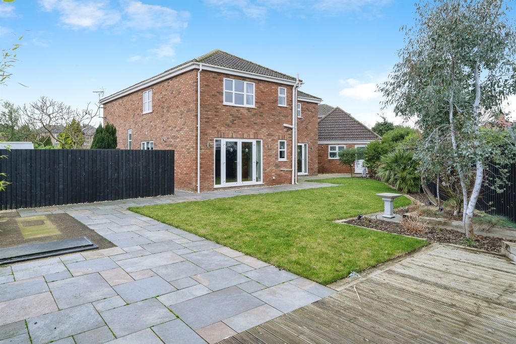 Property photo 2 of 30