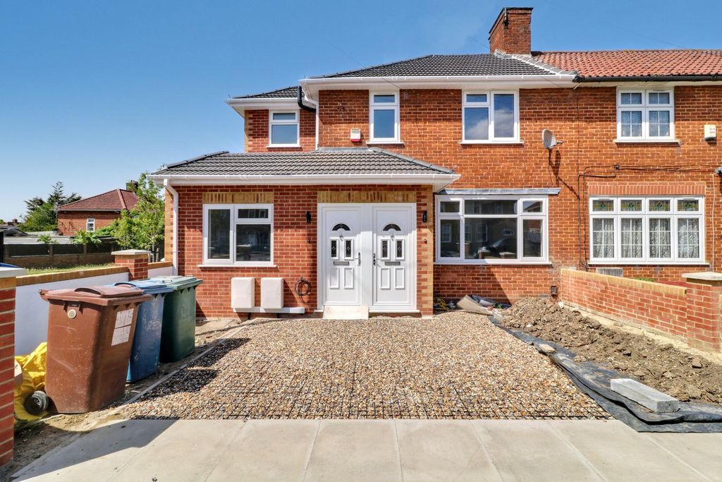 Property photo 1 of 29