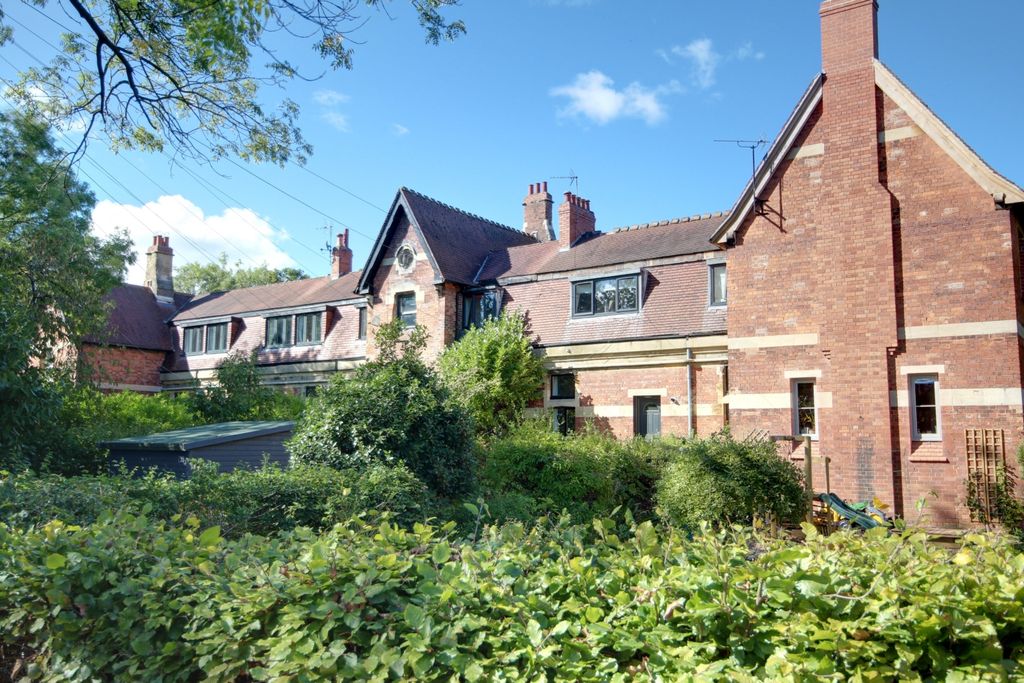 Property photo 1 of 15 External Photograph Of High Gables