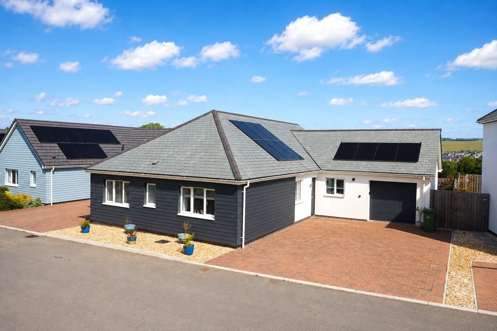 Property photo 1 of 14 1 - Picture No. 04