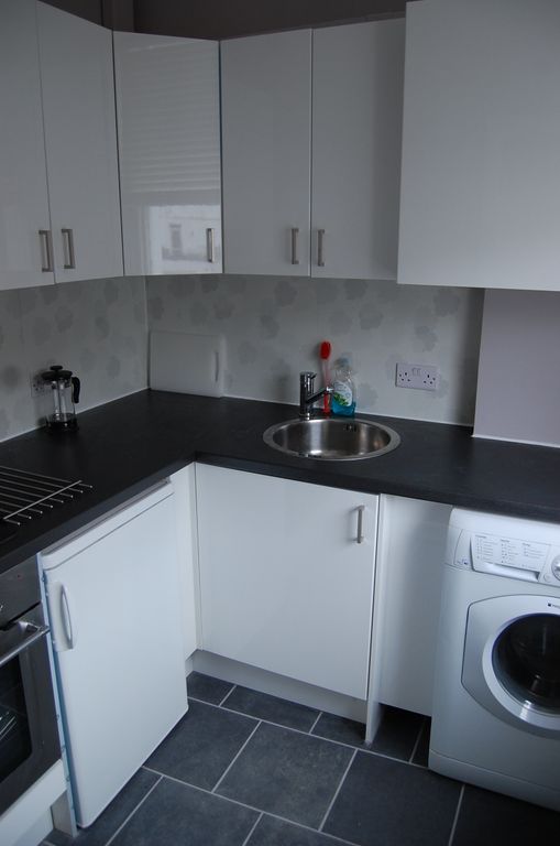 Property photo 2 of 4 Fitted Kitchen