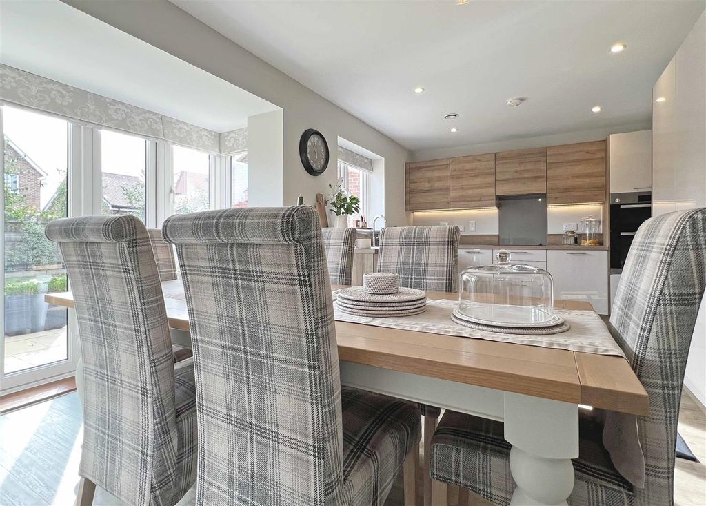 Property photo 3 of 29 Dining.Jpg