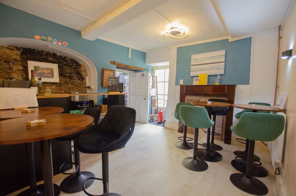 Property photo 3 of 14 To Book A Viewing Call Tps Lostwithiel On 01208 87