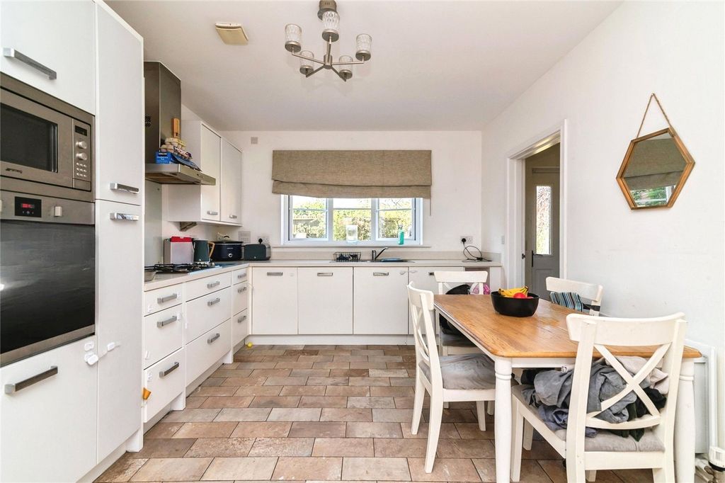 Property photo 2 of 24 Picture No. 60