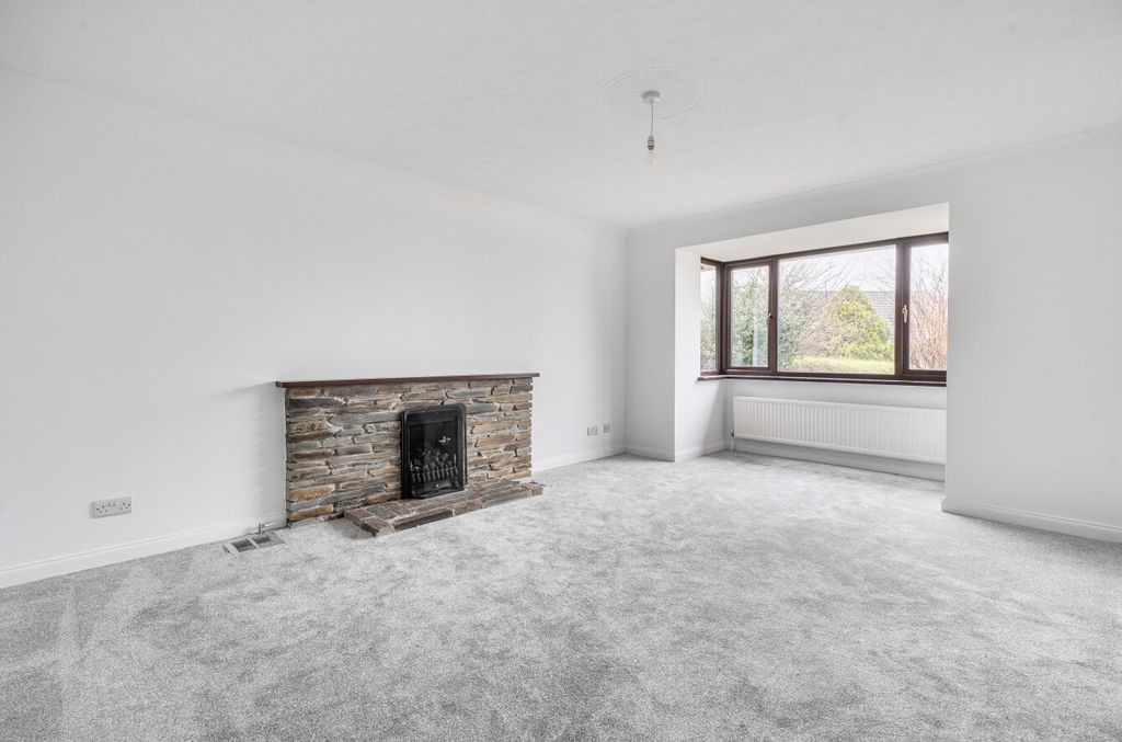 Property photo 3 of 19 1405585-14-697796...