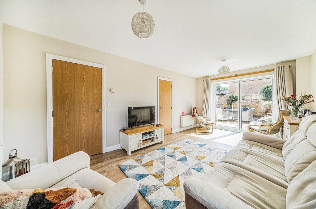 Property photo 3 of 22 1347038-14-68B5Bf...