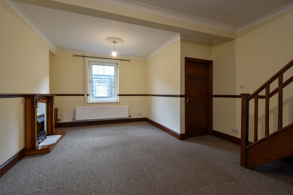 Property photo 2 of 13 Image 1