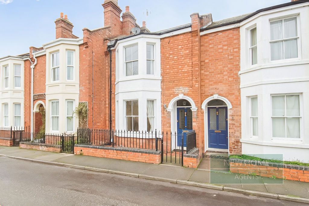 Property photo 1 of 18 Photo 1