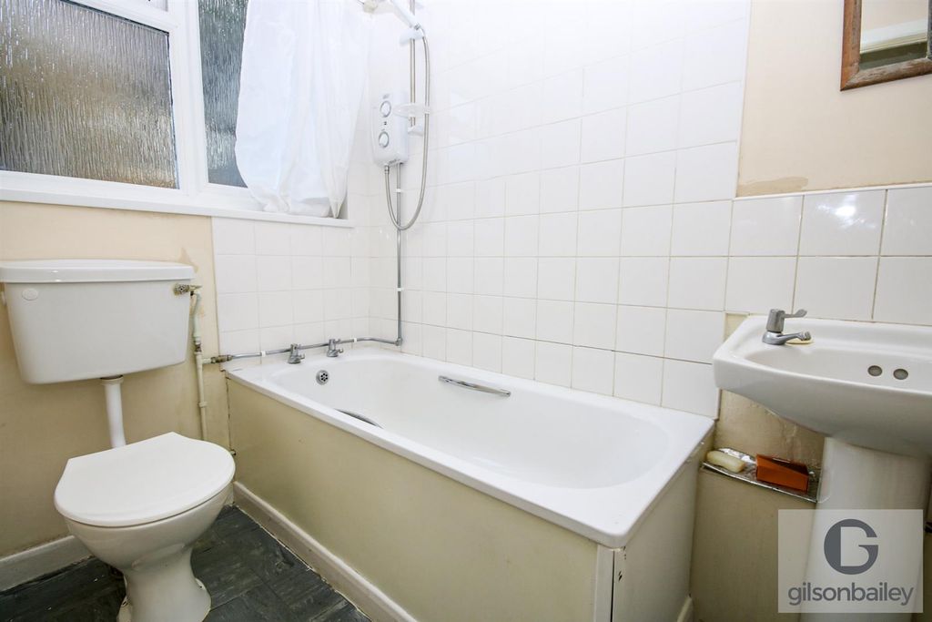 Property photo 3 of 9 6-Img_0833.Jpg