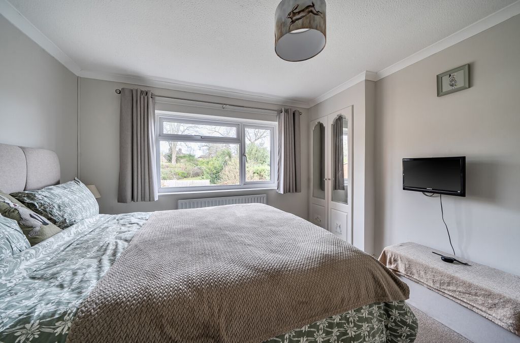 Property photo 3 of 21 1409248-3-698c844...