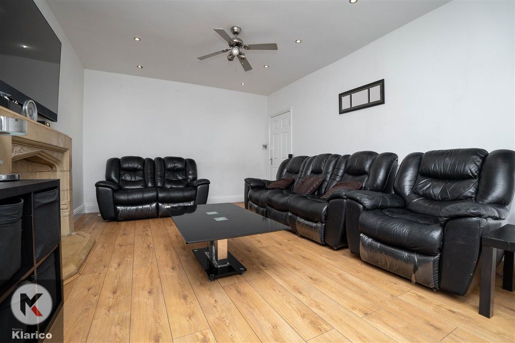 Property photo 3 of 21 Photo-7.Jpg