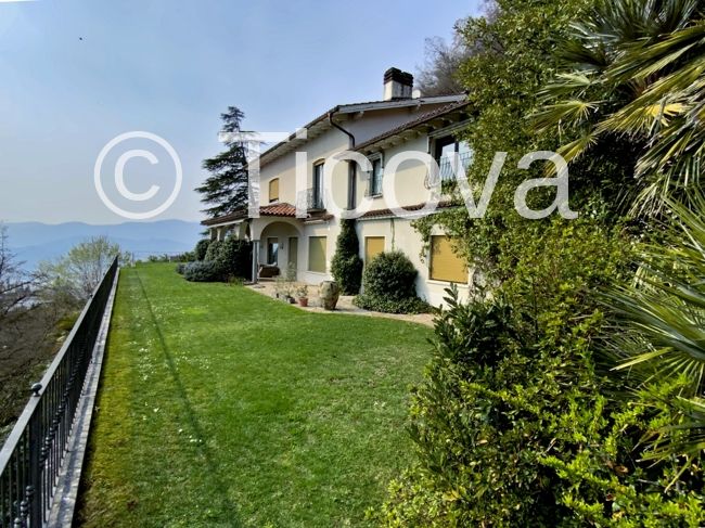 Property photo 1 of 4