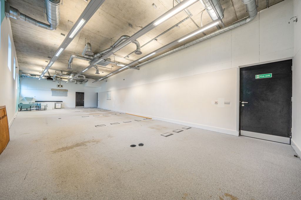 Property photo 3 of 9 Photo 3