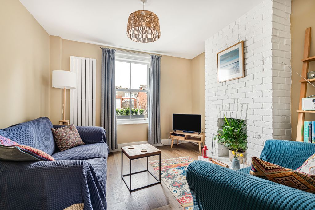 Property photo 3 of 24