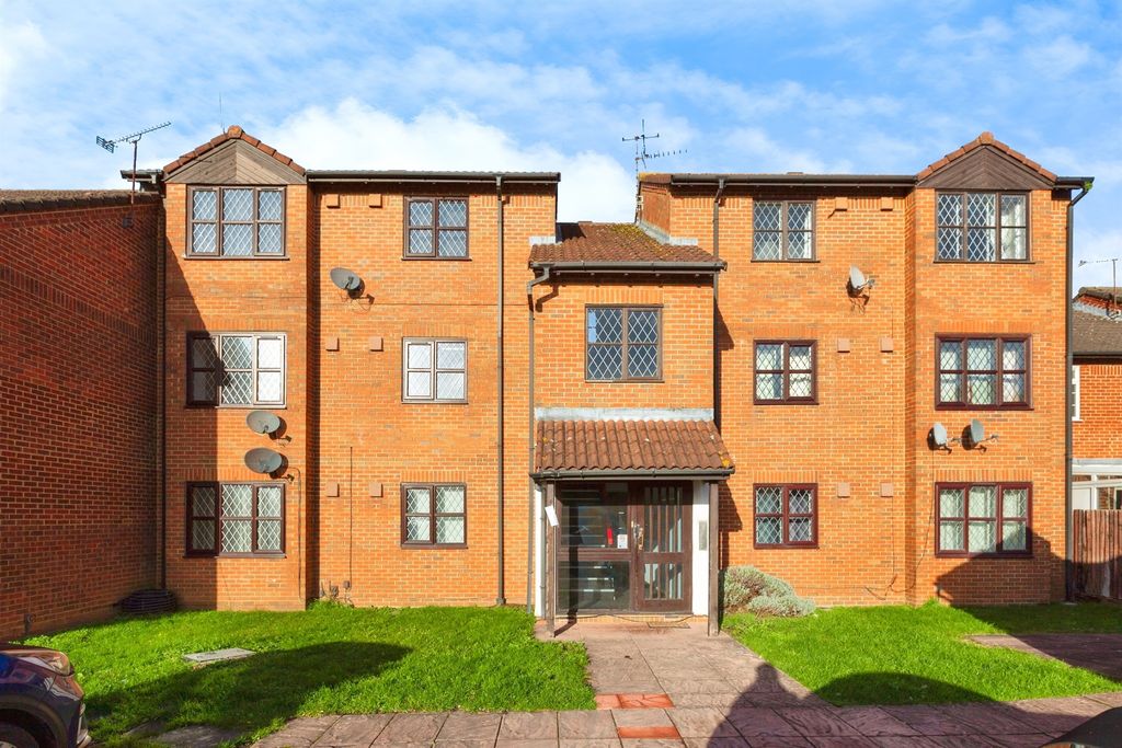 Property photo 1 of 15