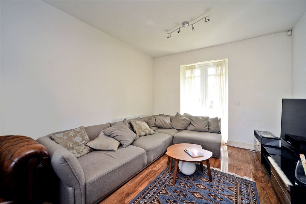 Property photo 2 of 18 Picture No. 07