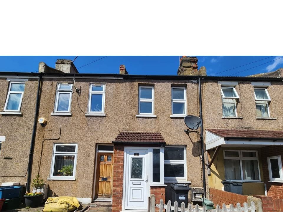 Property photo 1 of 4