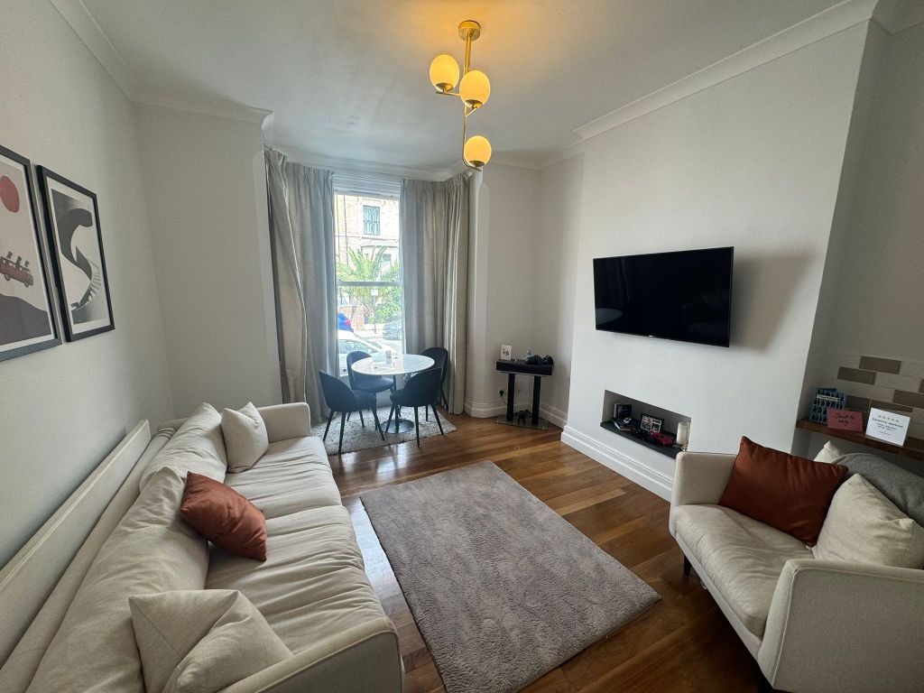 Property photo 1 of 2