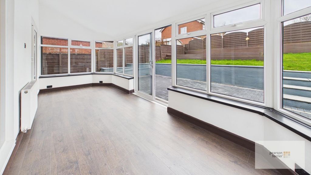 Property photo 2 of 16 Conservatory