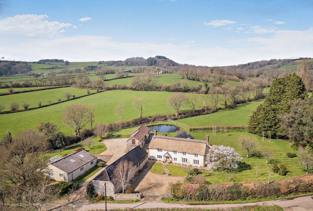 Property photo 1 of 27 Tara Springs