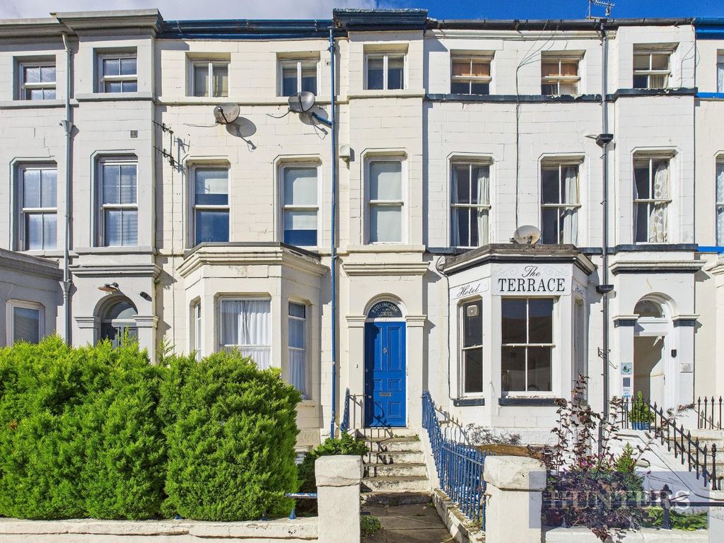 Property photo 1 of 12 Cam05316G0-Pr0224-Still001.Jpg