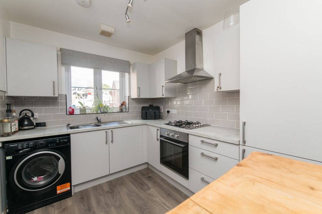 Property photo 3 of 13 Pro-Lxtgomnx