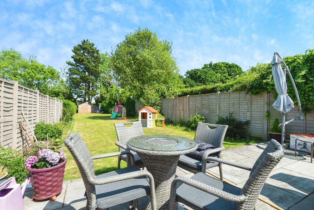 Property photo 2 of 17 Photo