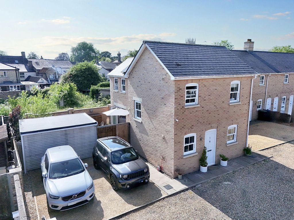 Property photo 1 of 26