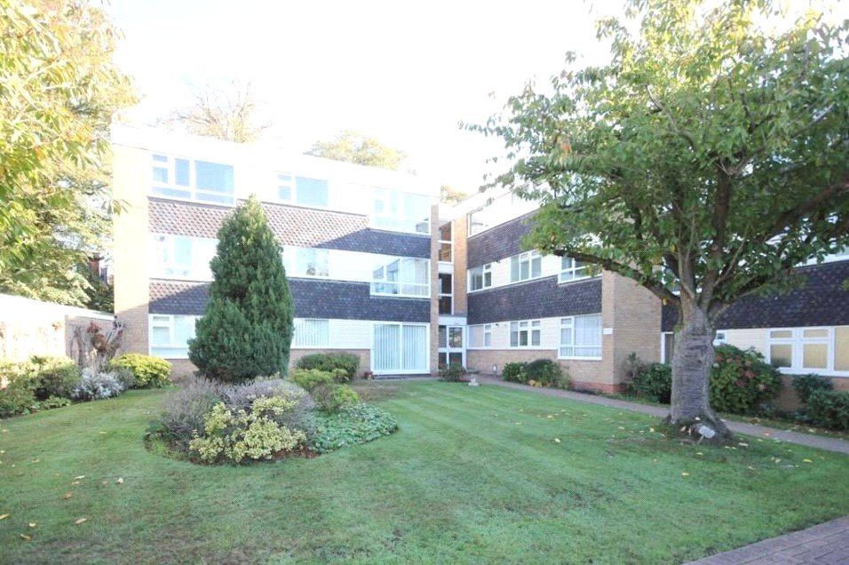 Property photo 1 of 10 Frontage