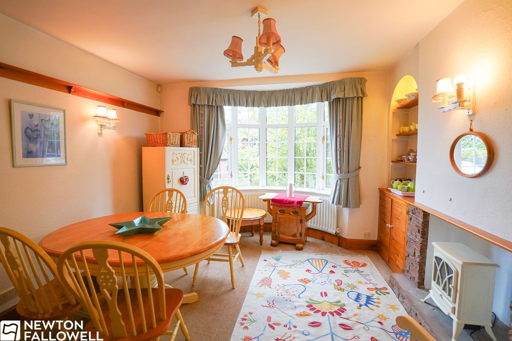 Property photo 3 of 13