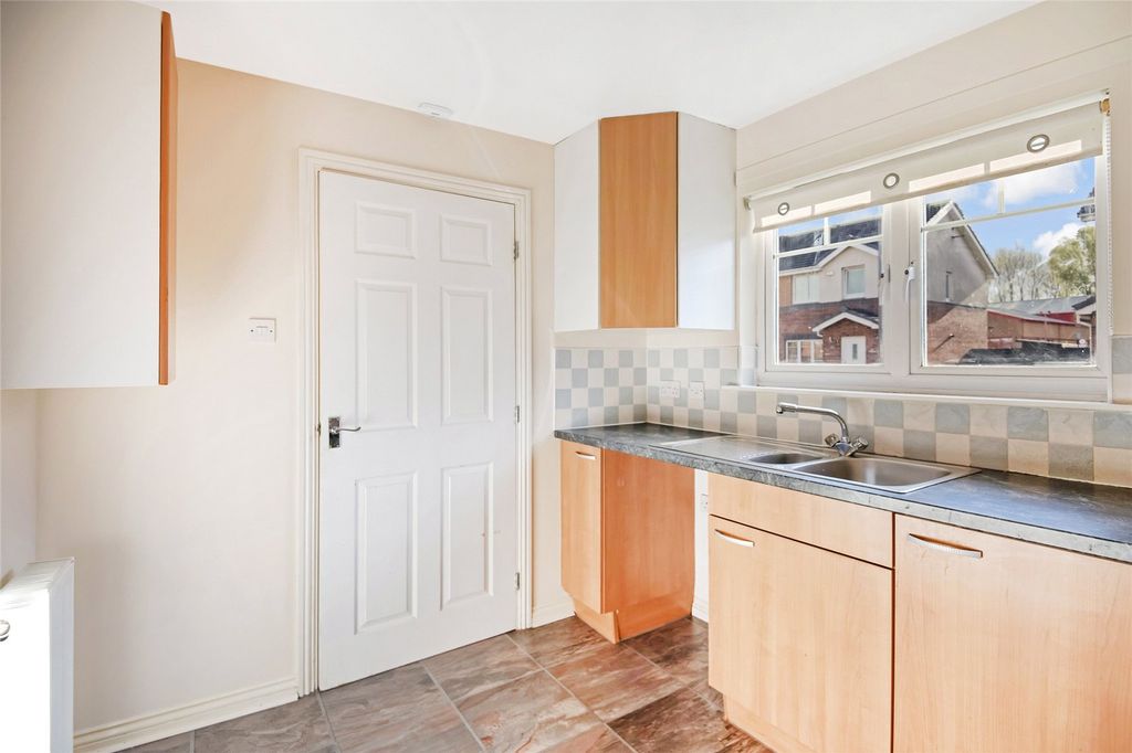 Property photo 3 of 22 Picture No. 09