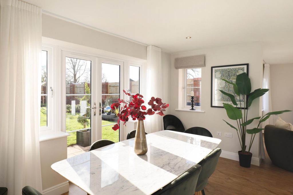 Property photo 3 of 21