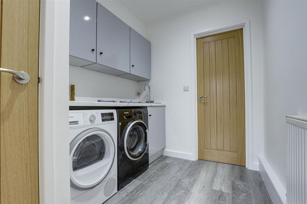 Additional image 10 of 5 bed detached house for salePark Drive, Ilkeston DE7