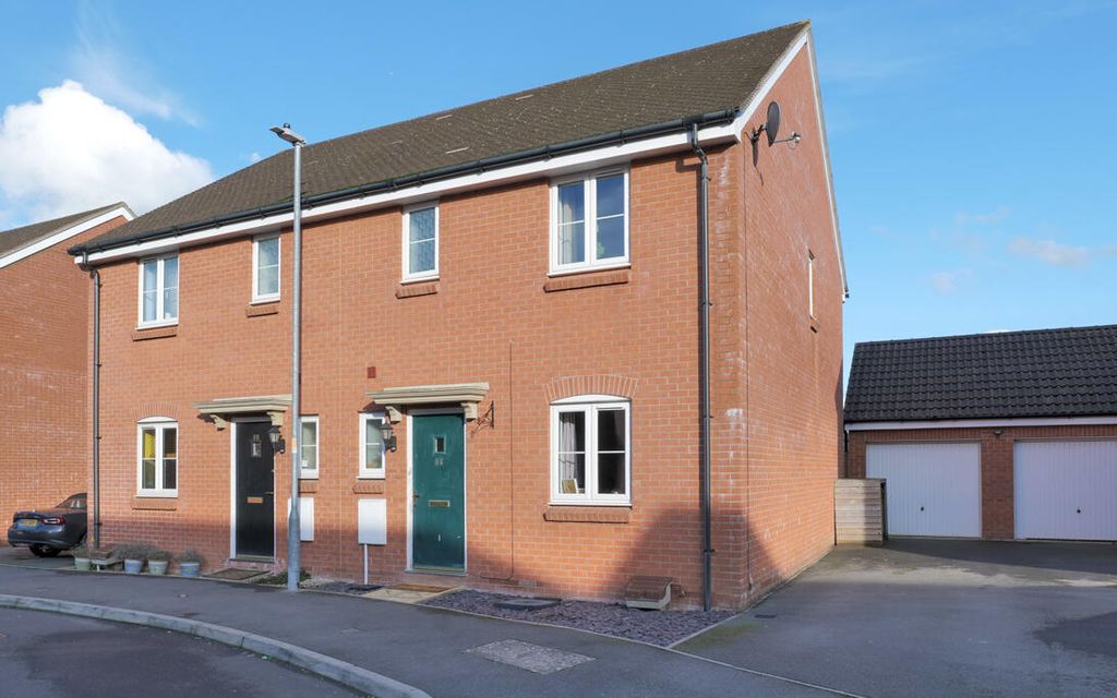 Property photo 1 of 16 P1067228-2.Jpg