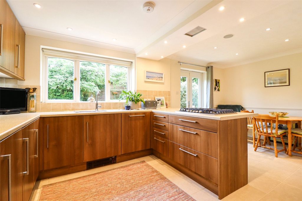 Property photo 2 of 19 Kitchen/ Diner