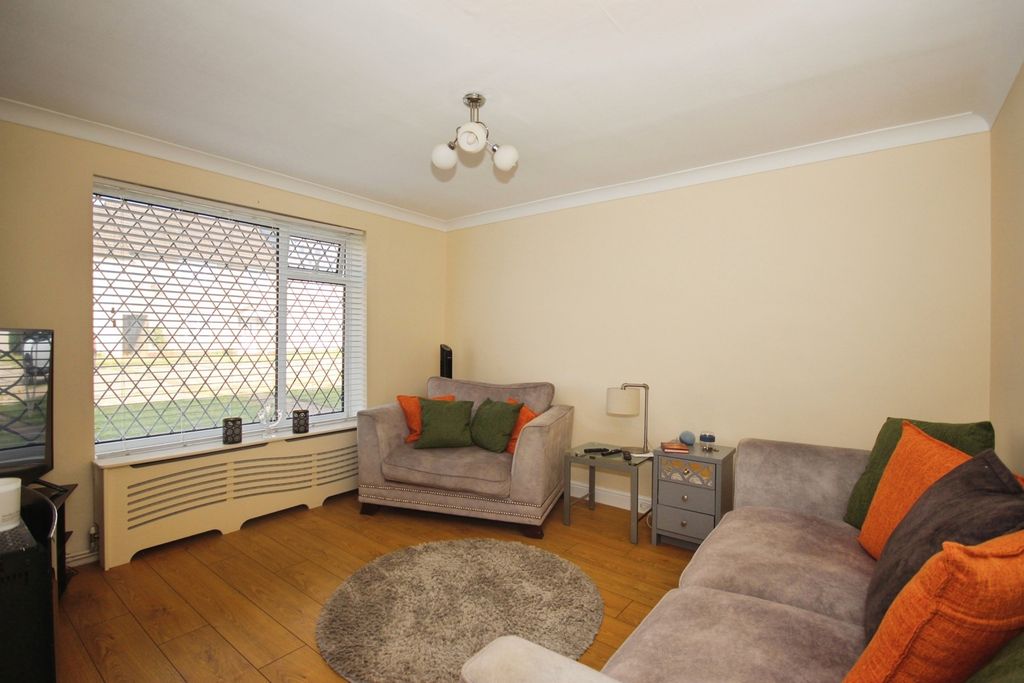 Property photo 2 of 16 Photo