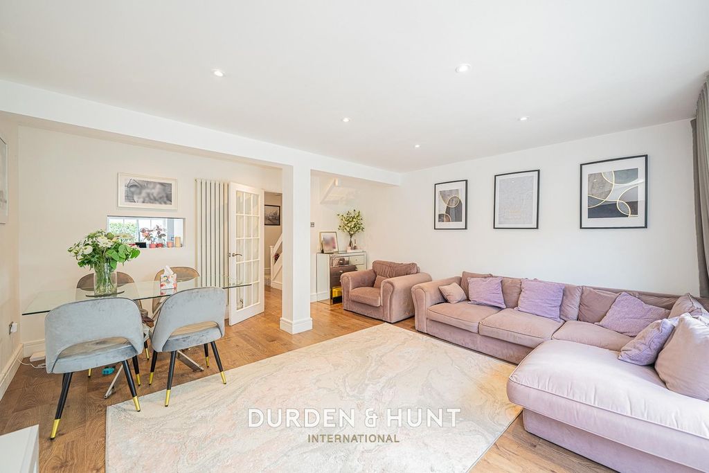 Property photo 2 of 30 Nevill-23.Jpg