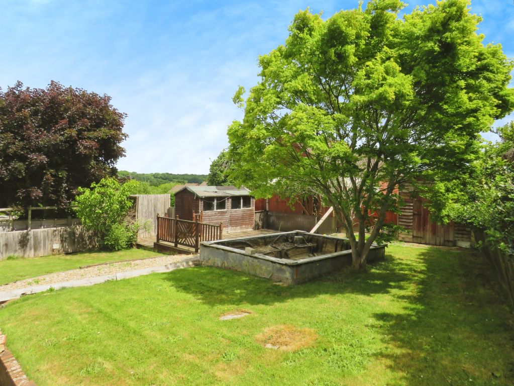Property photo 3 of 21