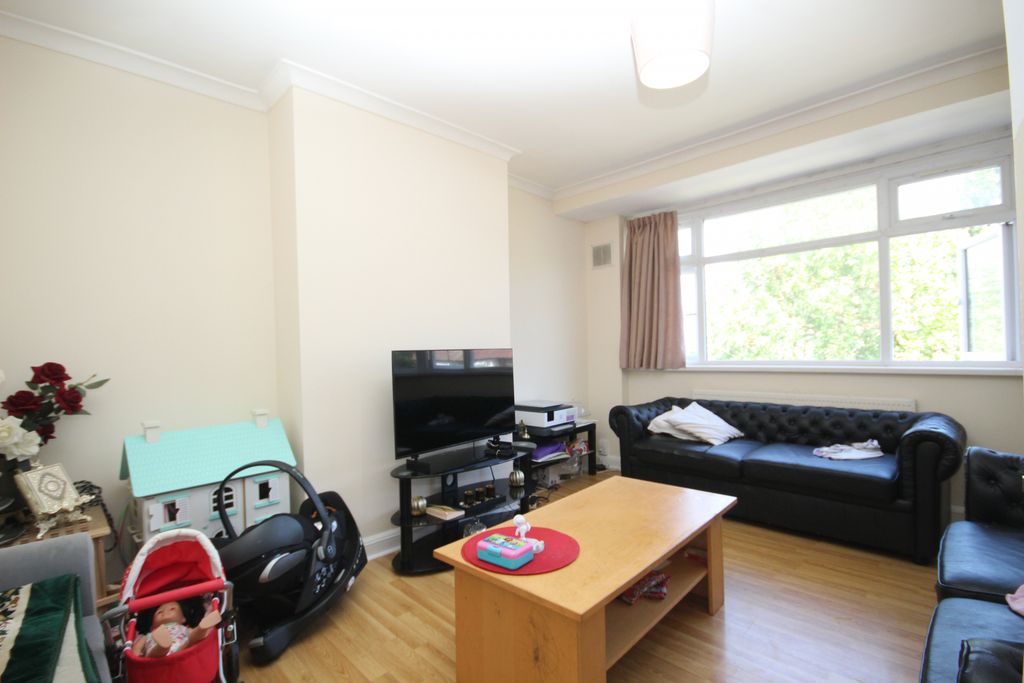 Property photo 3 of 6 Gallery
