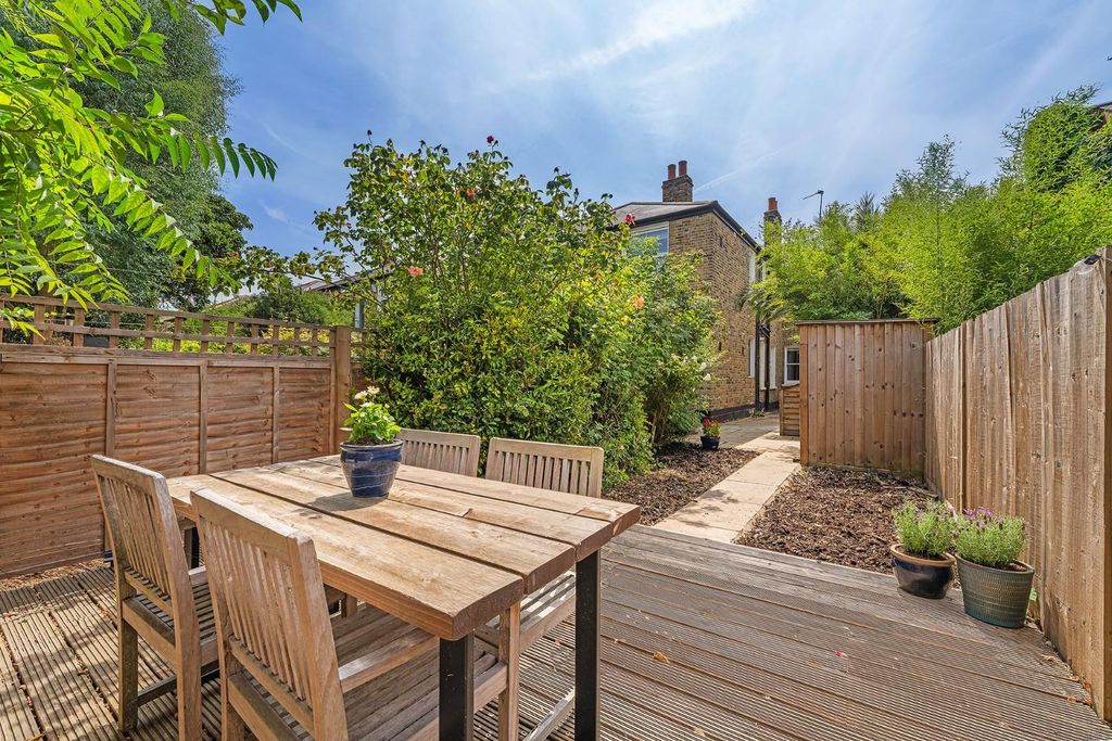 Property photo 2 of 14 Garden (3).Jpg
