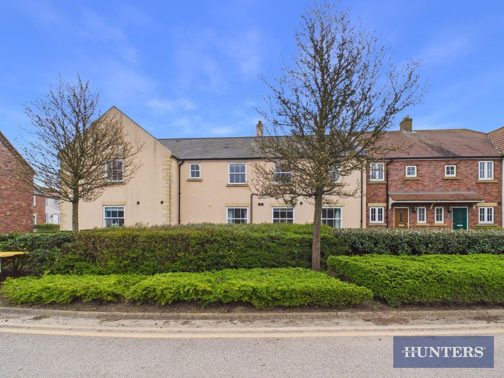 Property photo 1 of 14 Front