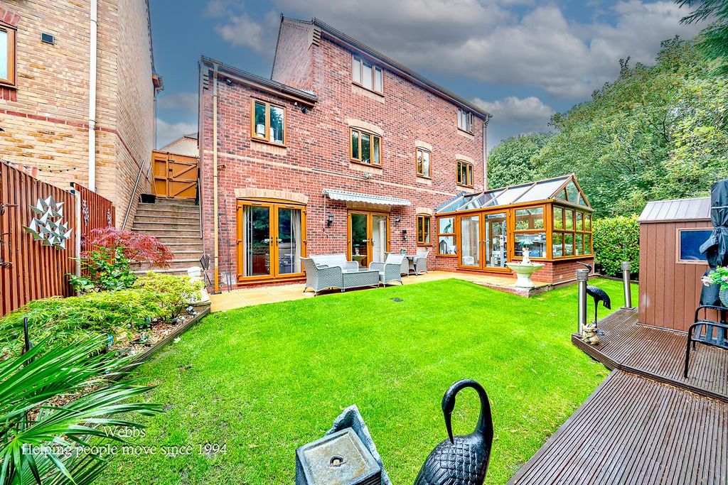 Property photo 2 of 43 Outside