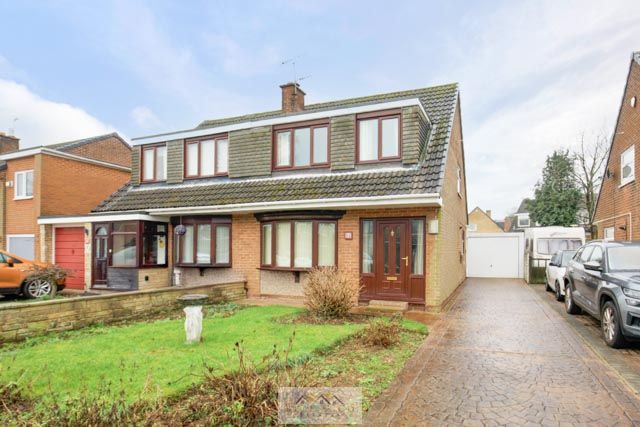 Property photo 2 of 28