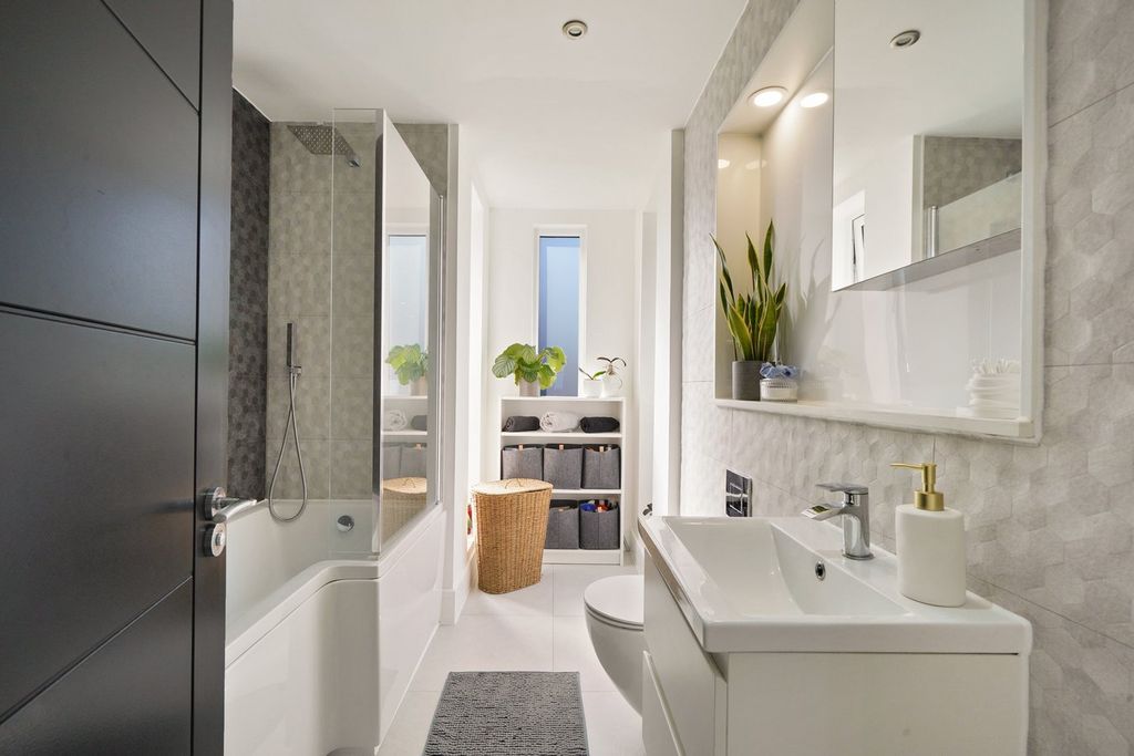 Additional image 14 of 2 bed flat for saleLynne Close, Flat 6, South Croydon CR2