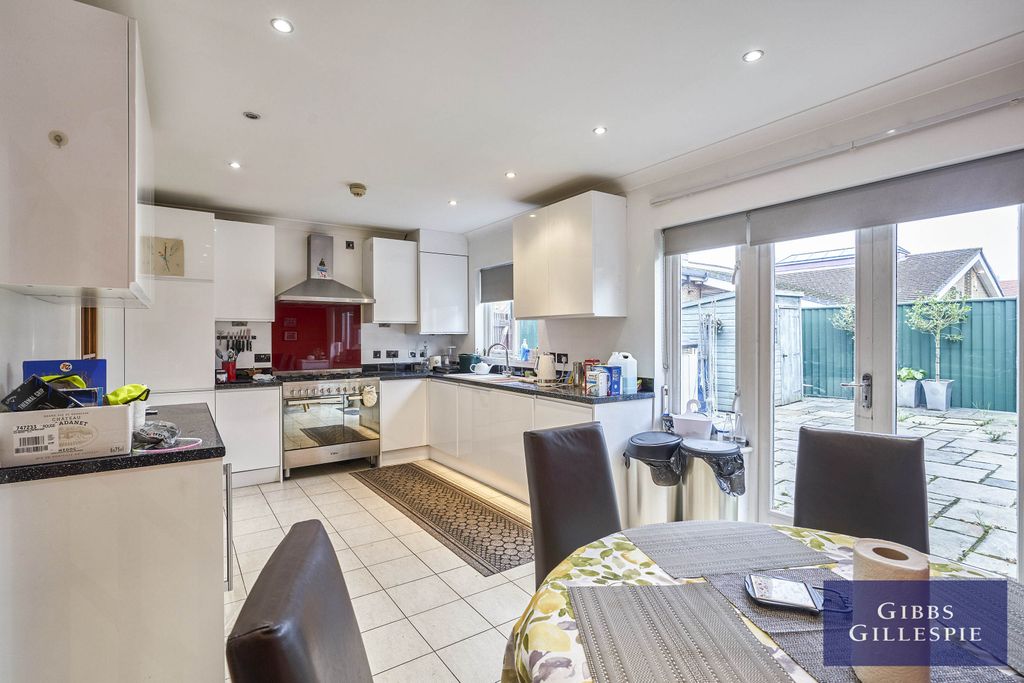 Property photo 2 of 10 Property Image