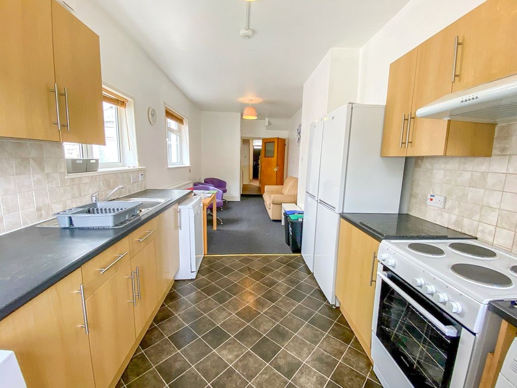 Property photo 2 of 15 Picture No. 09