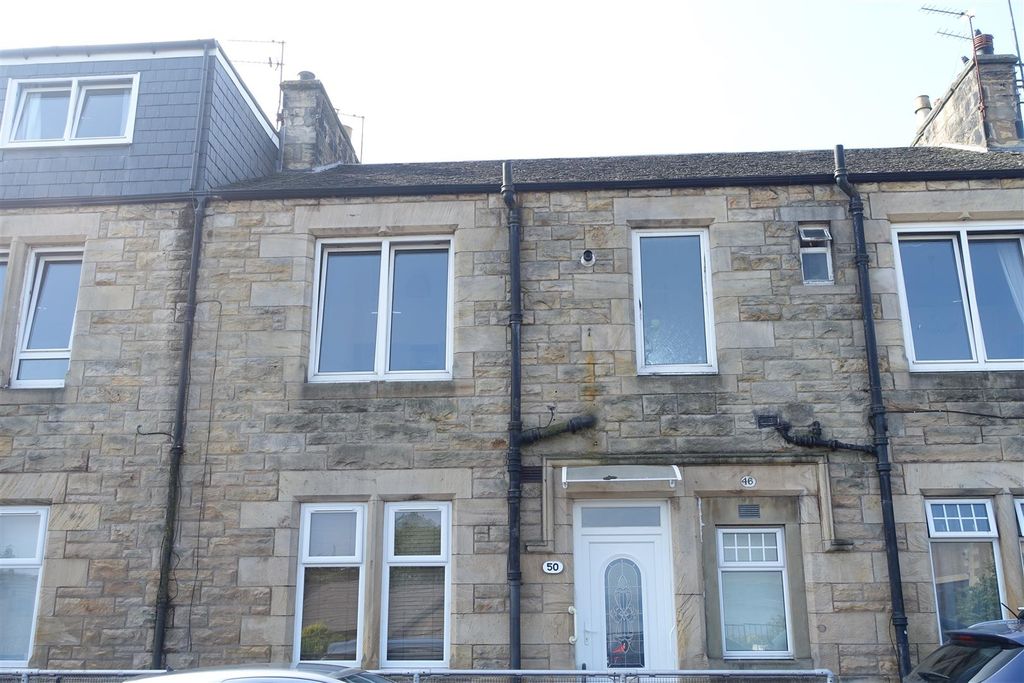 Property photo 1 of 12 Front